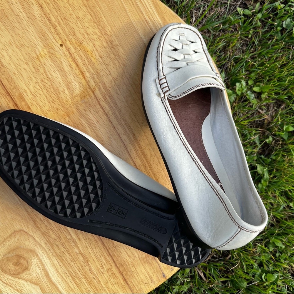 AEROSOLES 5pair Women’s Sz 7 Flats - White, Silver, Burgundy, Olive, Yellow - Picture 3 of 12